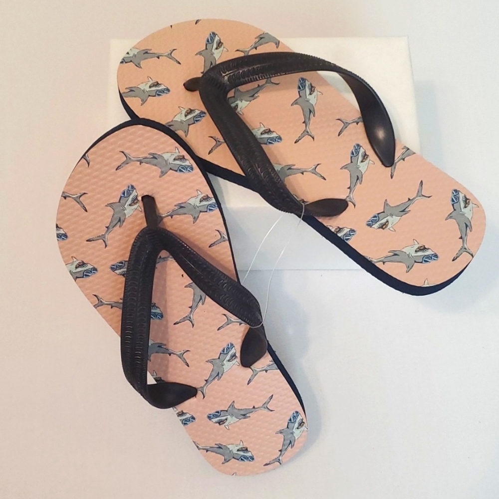 NWOT 1-2 Little Boys Shark Design Flip Flop Sandals by Old Navy